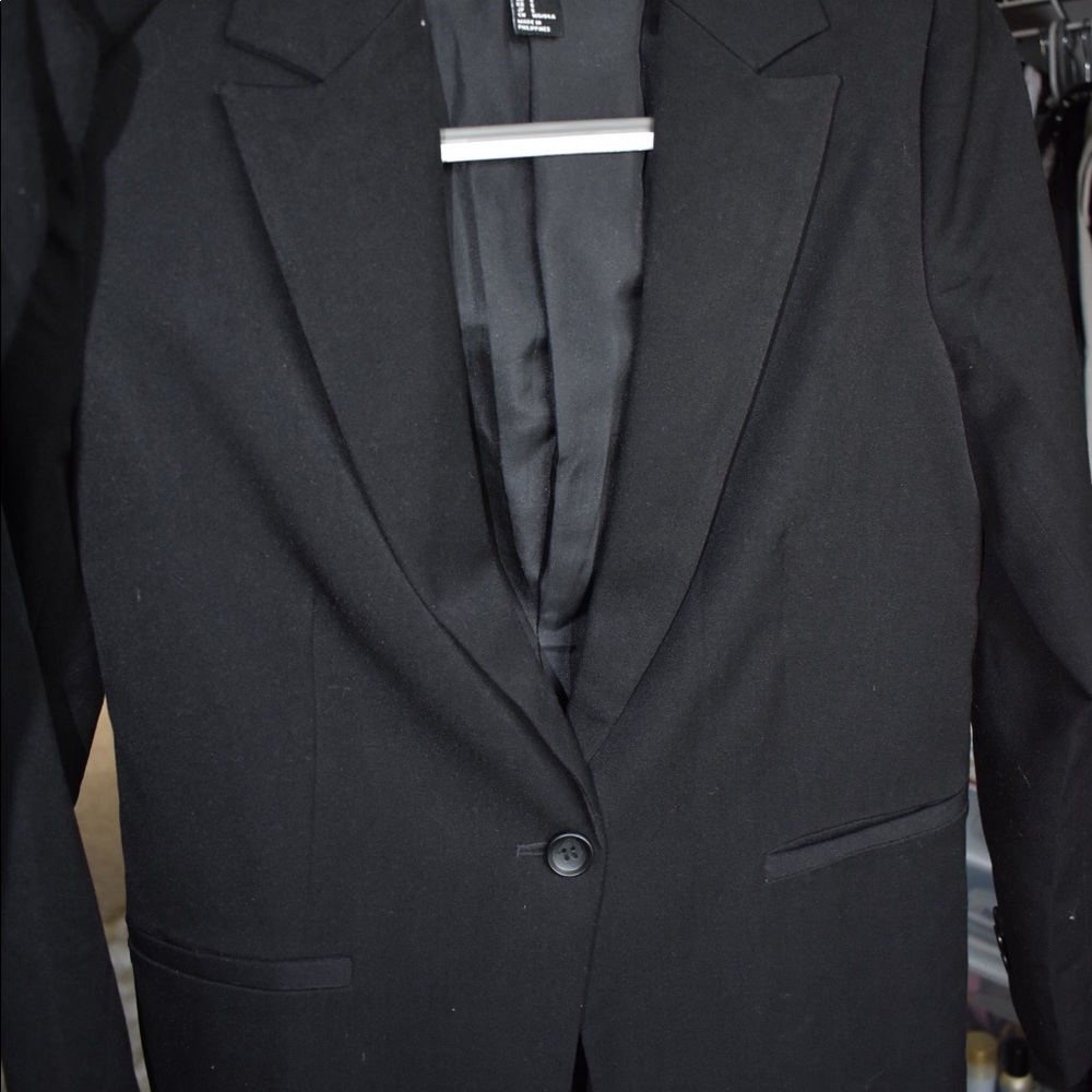 Gorgeous Black Blazer!